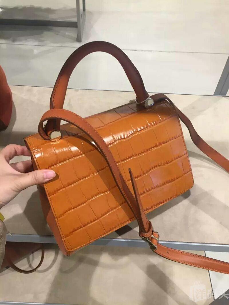 星空真人_孔令奇Feat.GAI《饥饿游戏》首播 用音乐强强联手(图1) 星空真人集团官网