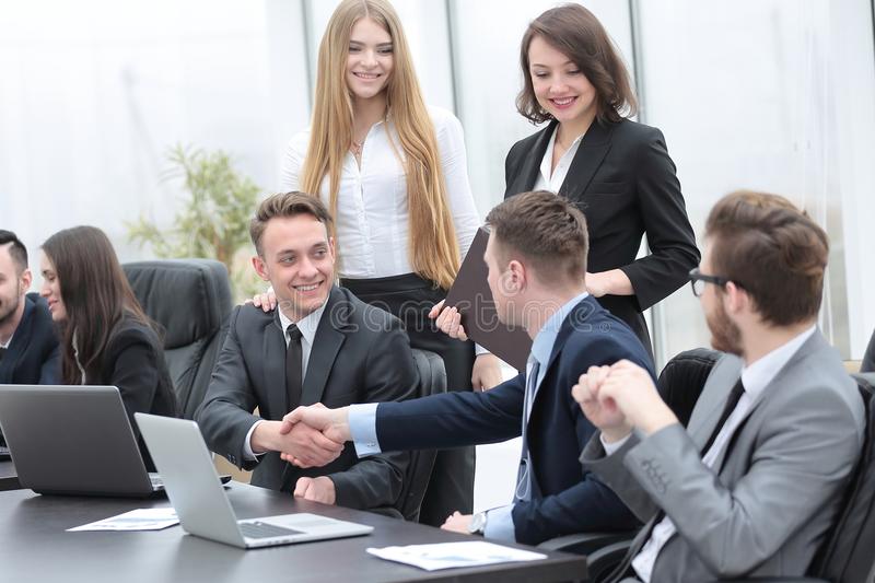 王弢全新单簧管流行演奏专辑《一天》广受好评 活动合作邀约不断释放无限音乐能量|星空真人(图3) 星空真人