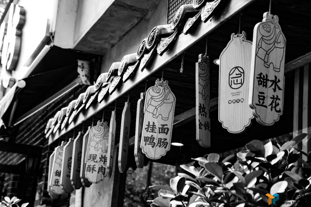 实力派歌手陌小汐古风新歌《春花雪雨》发行_星空真人