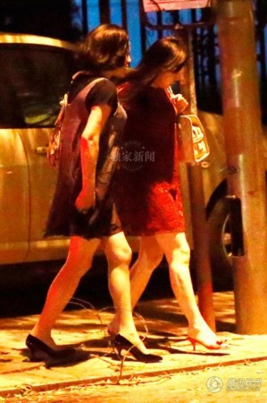 一秒钟教你解开妹子衣物 一迅社出绅士宝典起争议【星空真人集团官网】(图3) 星空真人